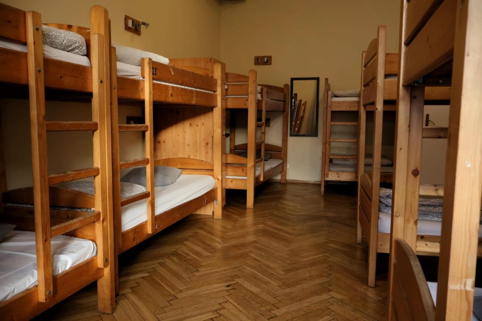50 People Appartement *
