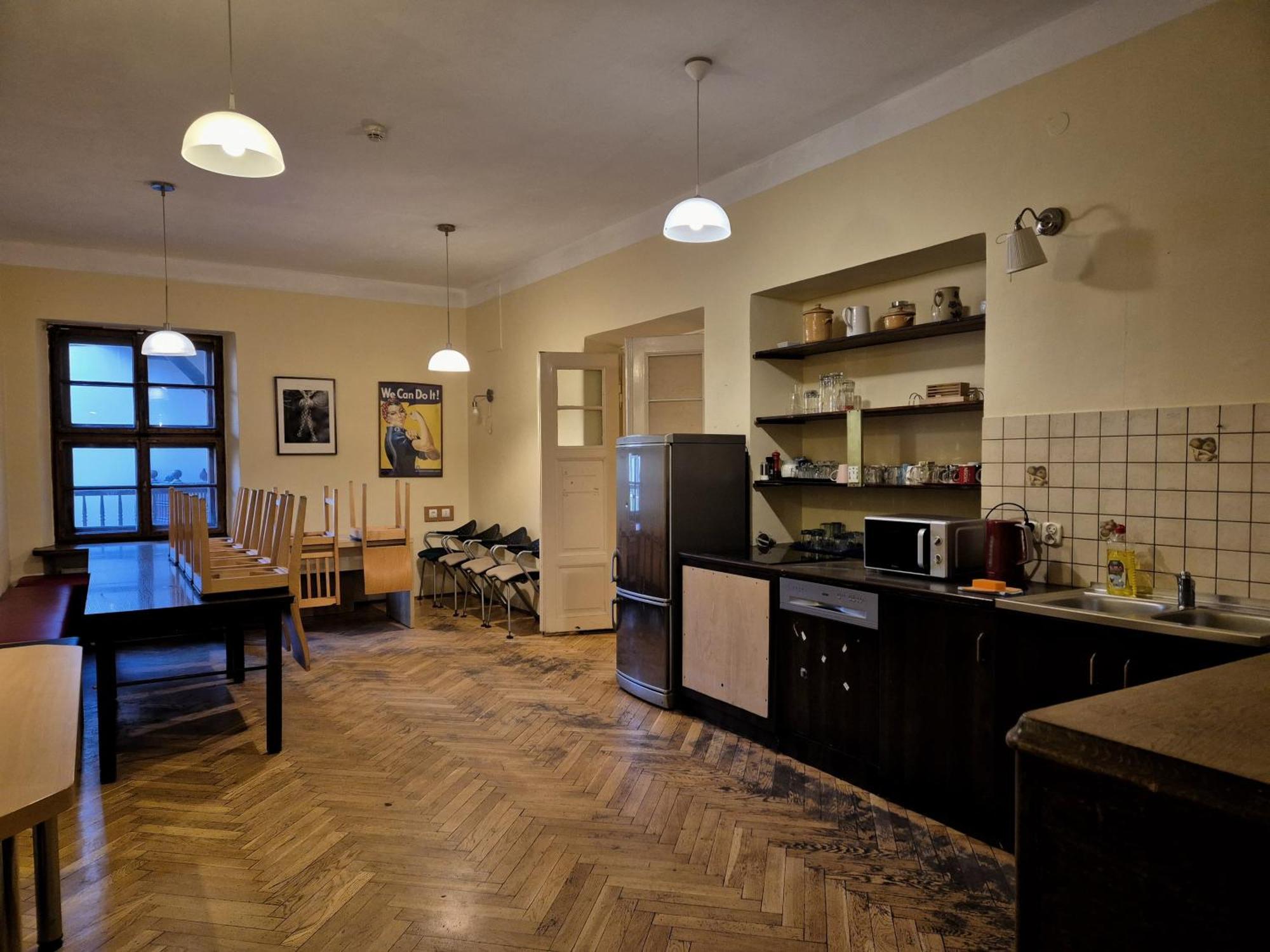 50 People Appartement