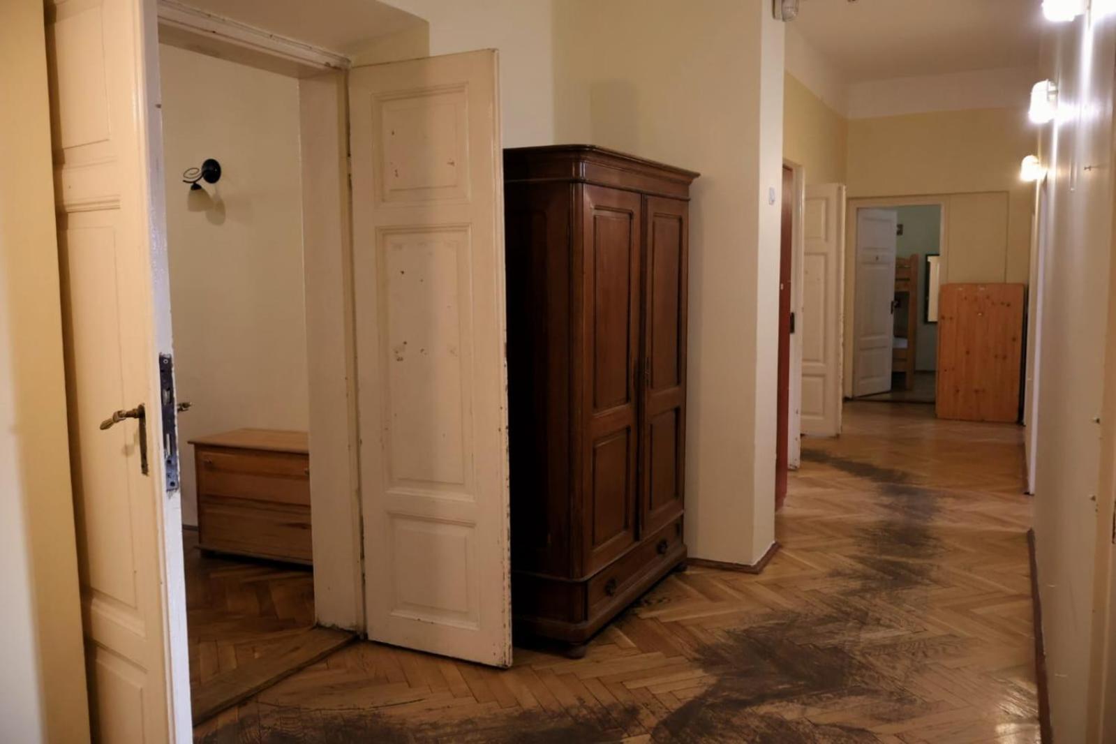 50 People Apartment Krakow